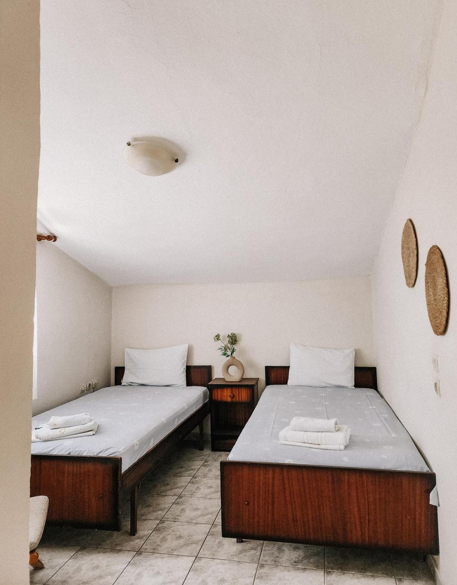 Aktaion Hotel Skala Alykis Habitación foto